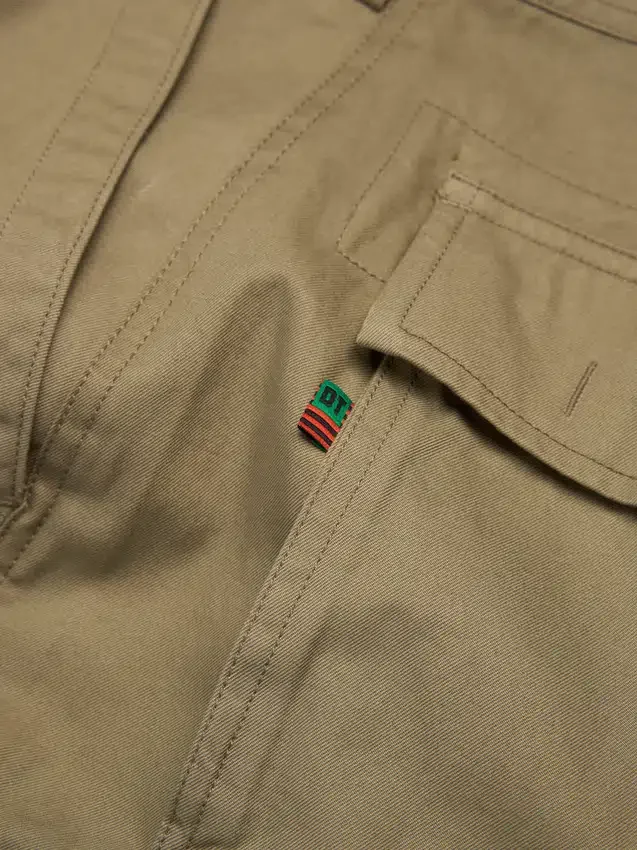 Pantalon cargo saisonnier beige