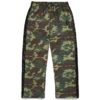 Pantalon de survêtement camouflage à paillettes et ourlet ouvert