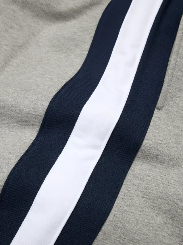 Pantalon de survêtement à ourlet ouvert DT Stripe, gris