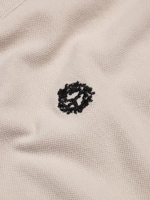Polo « Peace Wreath » crème