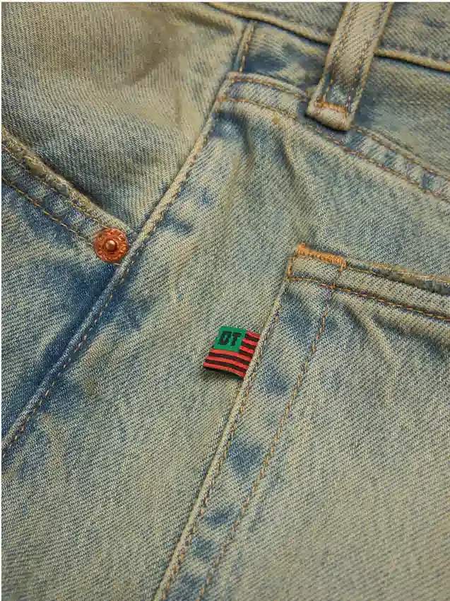 Short en denim délavé « Dirty Wash »