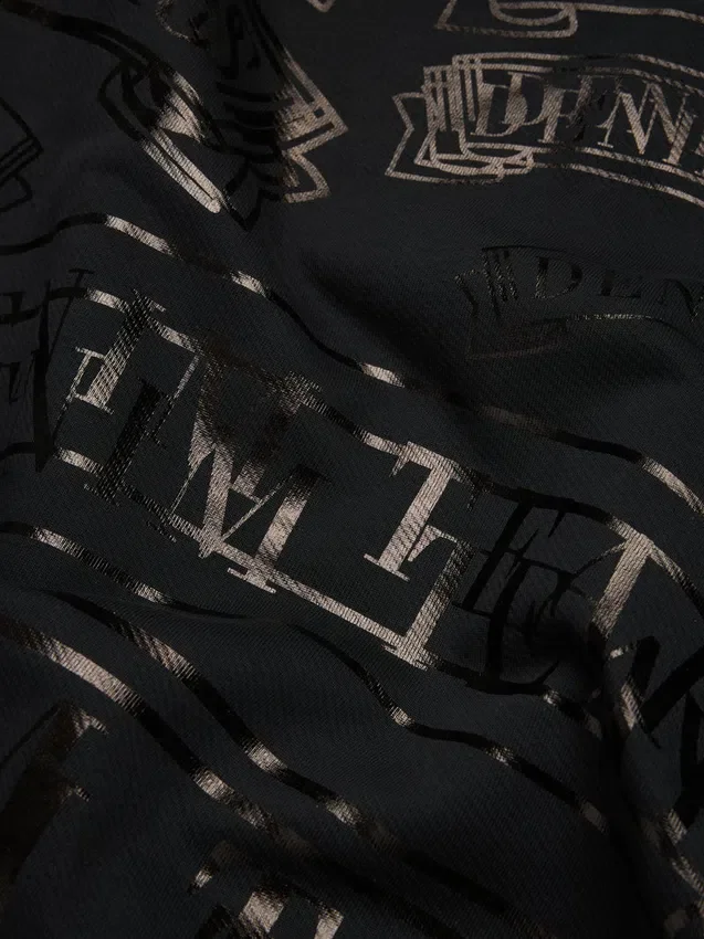 T-shirt à col rond ADG avec imprimé « Banner » noir